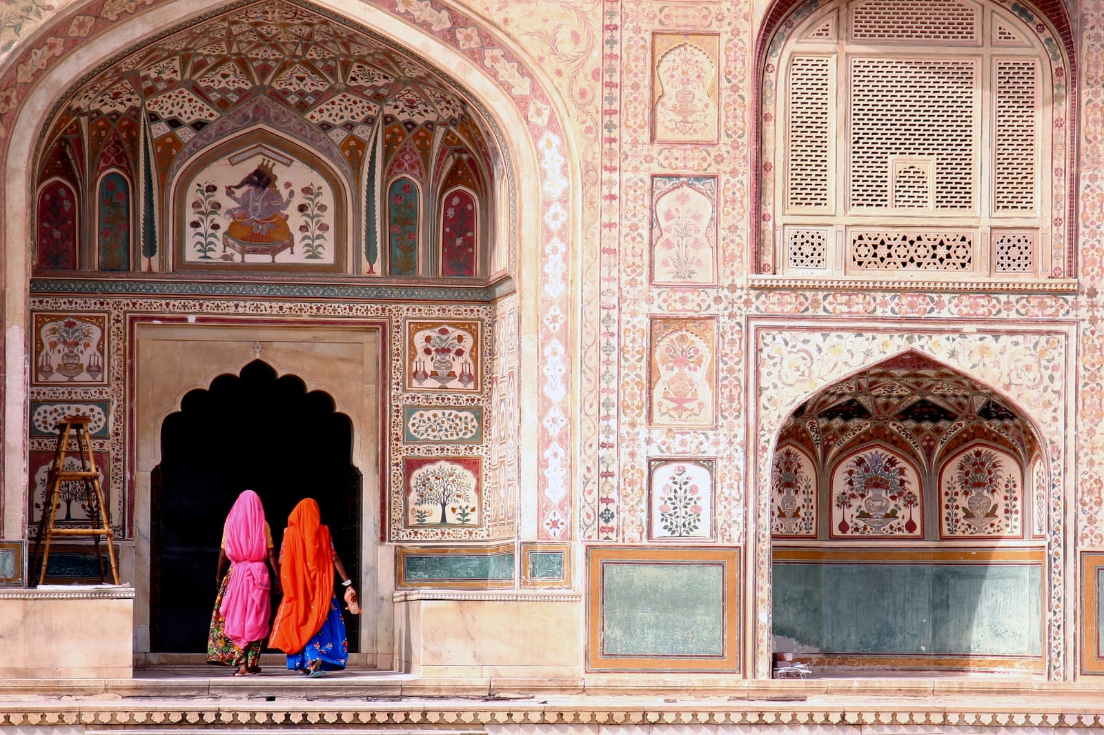 Delhi to Agra