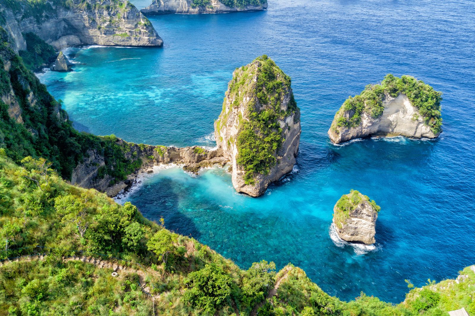 Summer Wonders of Southeast Asia: Thailand, Cambodia, Vietnam & Bali