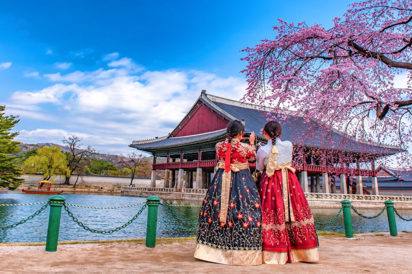 The Highlights of Japan & Korea: Culture Streets and Timeless Landscapes