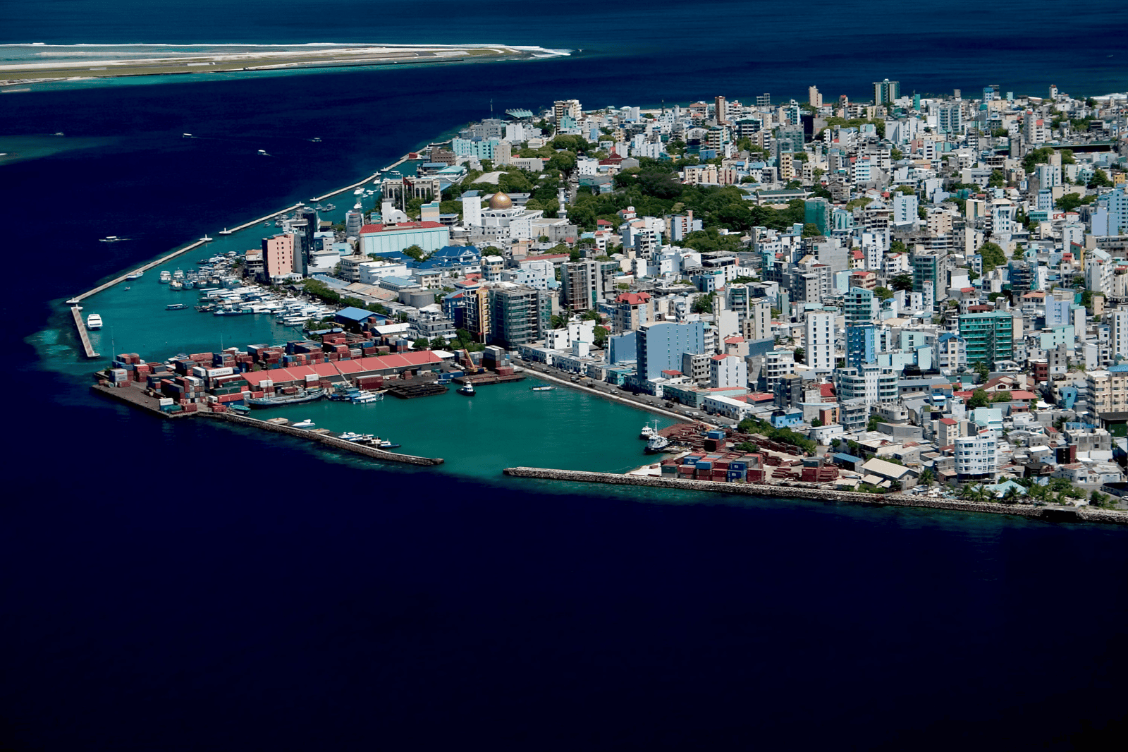 Arrive in Malé