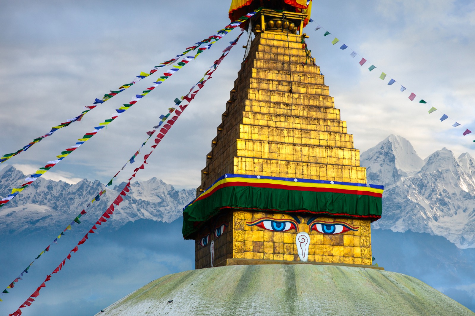 India & Nepal: Palaces to Himalayas Peaks