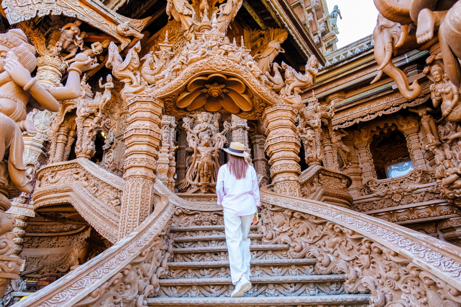 Thai in Style: Bangkok to Pattaya Escape