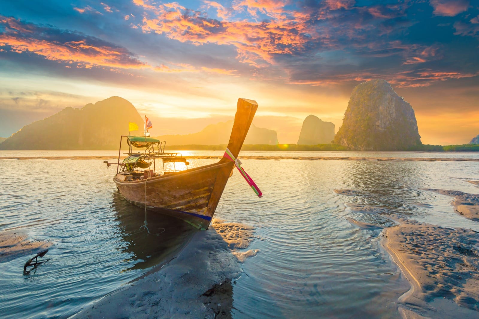 Classic Thailand: Bangkok & Phuket Shores