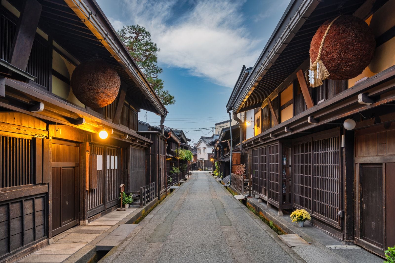 Nagano to Matsumoto Castle to Takayama