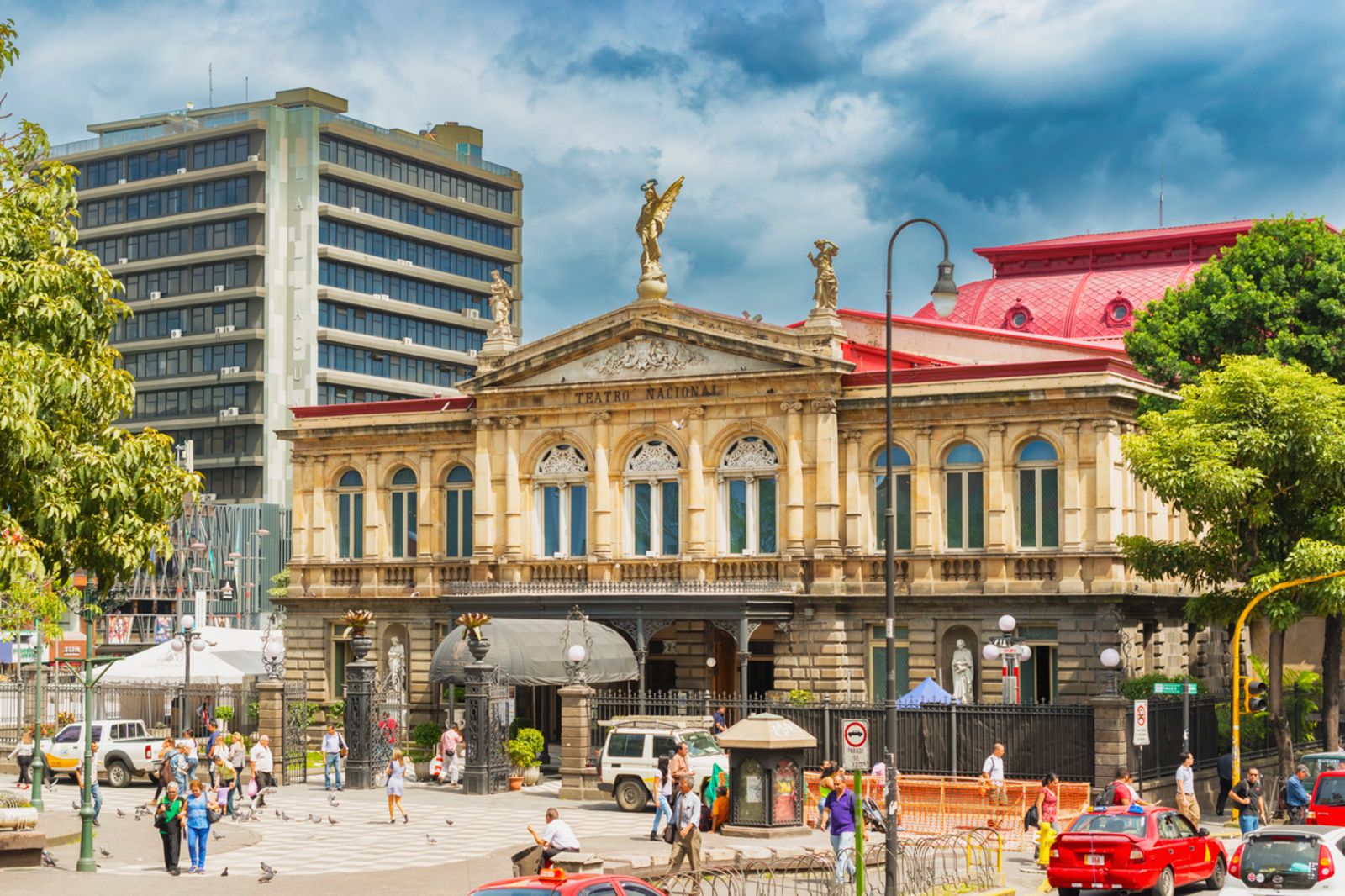Tropical Getaway: San José Your Way