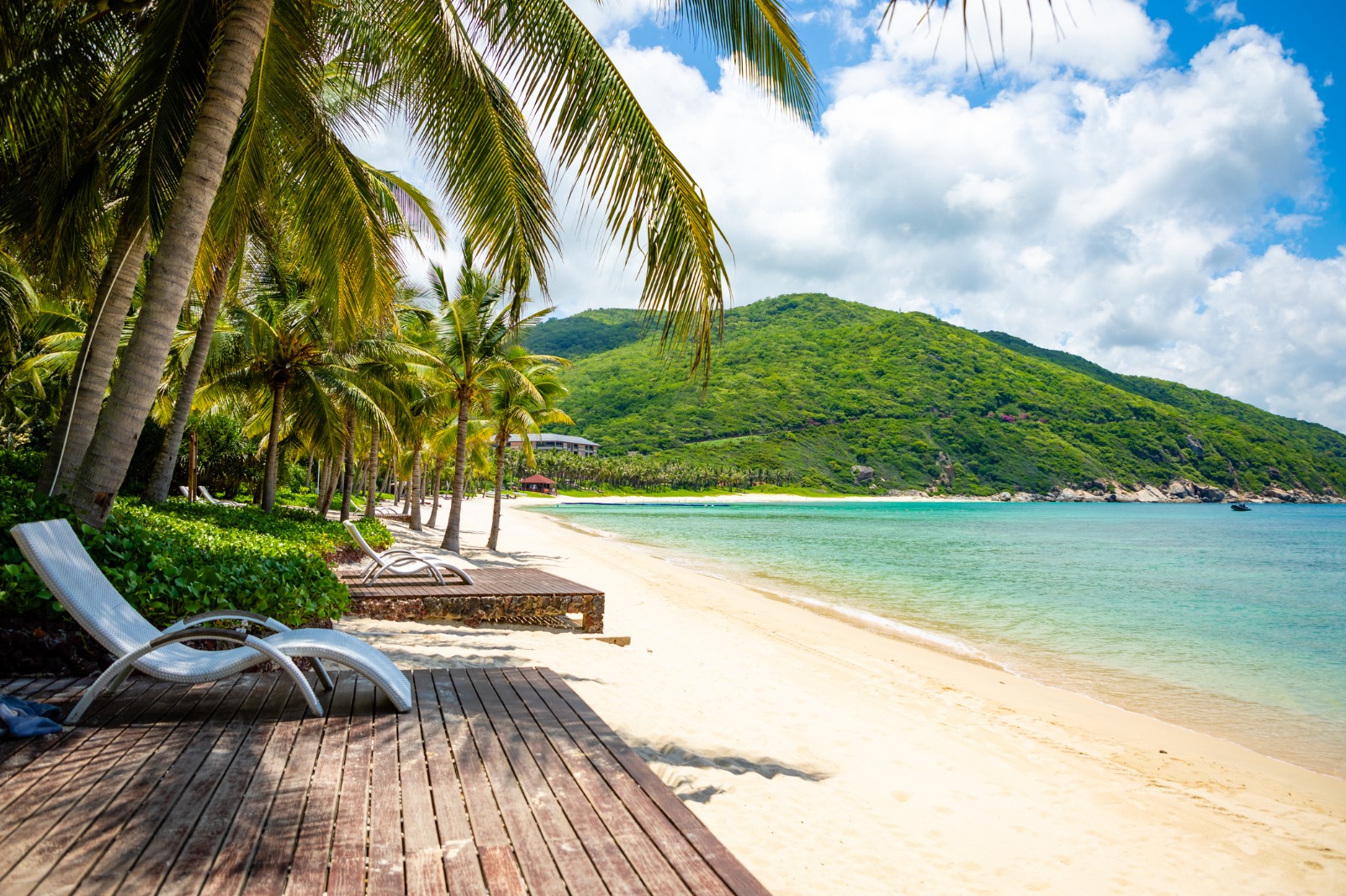 Hanoi to Sanya