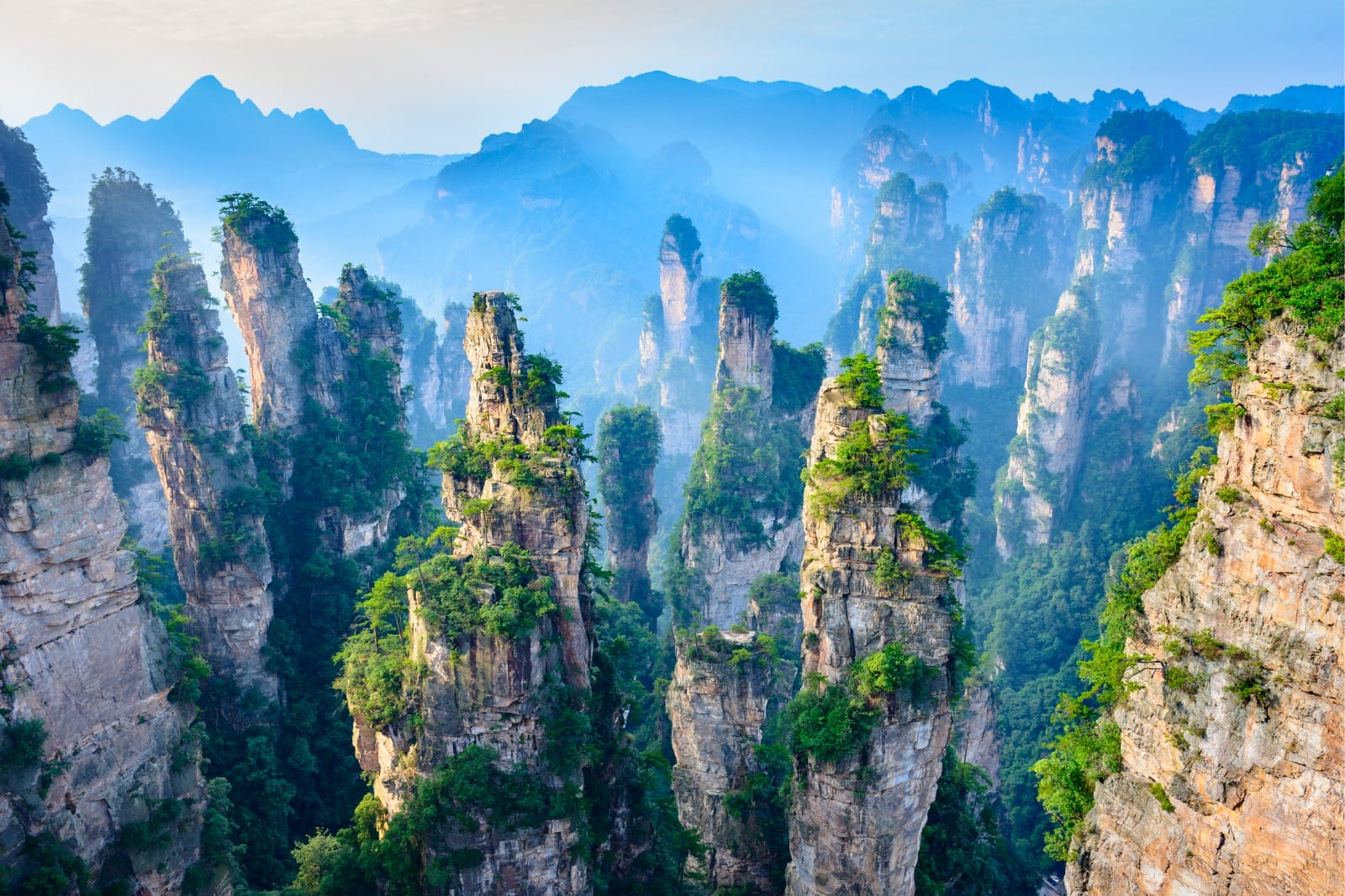 China Gilded Discoveries: Imperial Beijing, Mystical Yunnan & Breathtaking Zhangjiajie