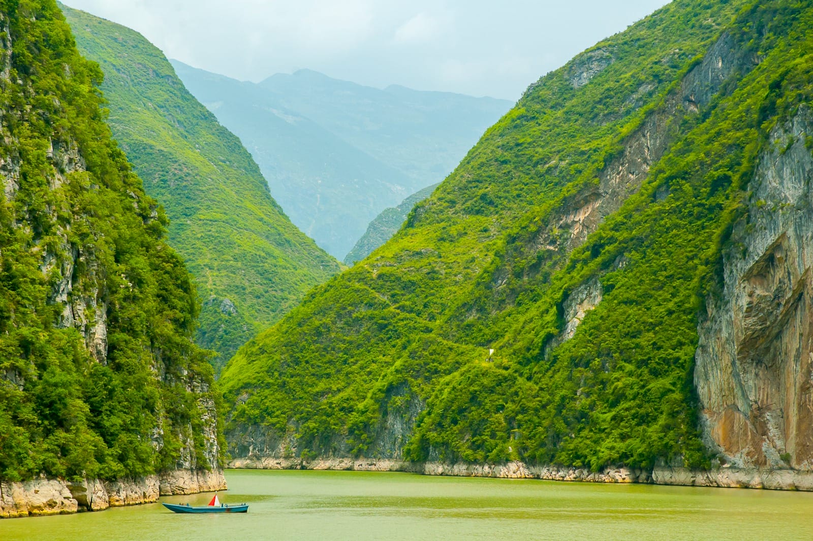 Yangtze River Cruise (Shennong Stream-Wu Gorge-Qutang Gorge)