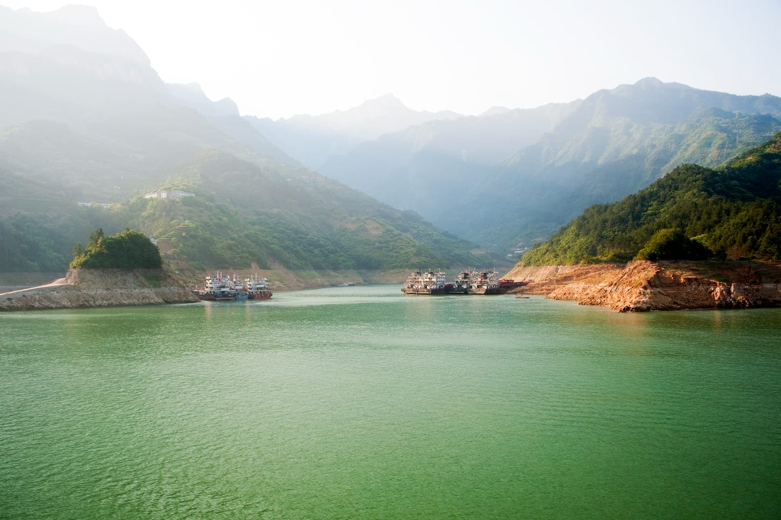 Yangtze River Cruise (Three Gorges Dam)