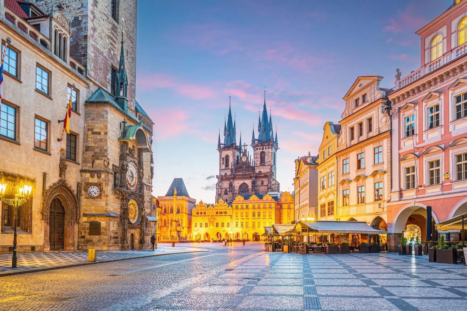Experience Eastern Europe: Prague in Style