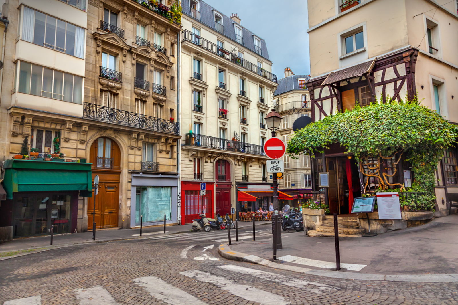 Classical Spain with Paris