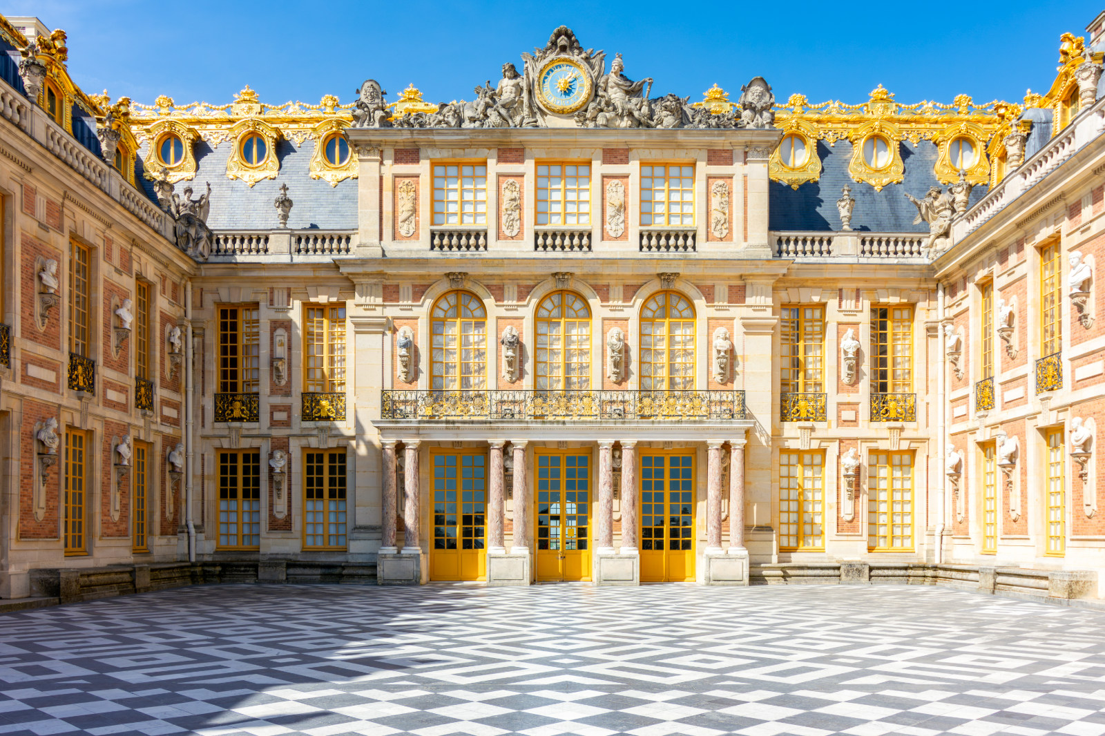 Paris and Imperial Capitals