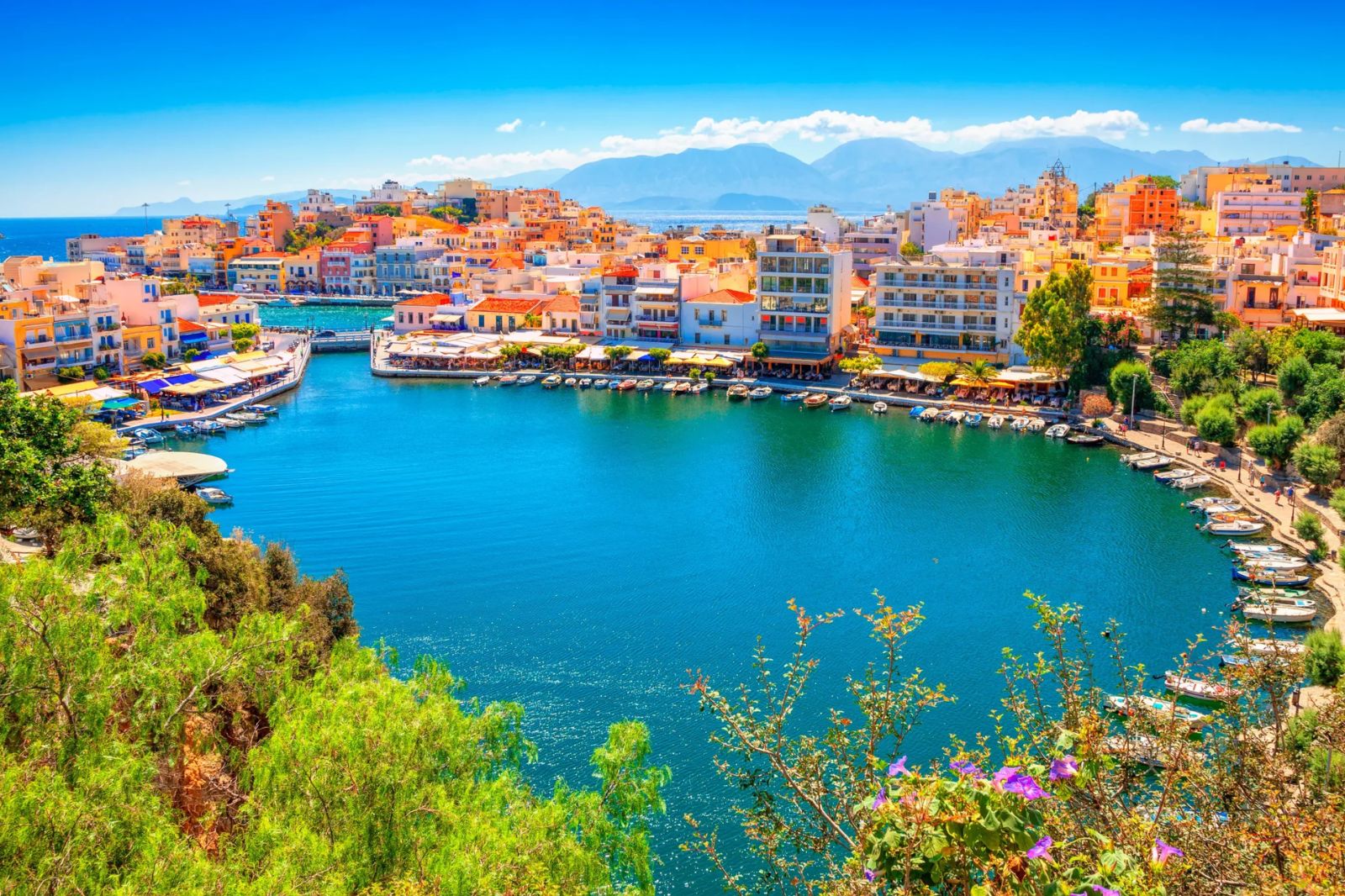 Greek Escapade: Athens, Mykonos, Santorini & Crete Wonders