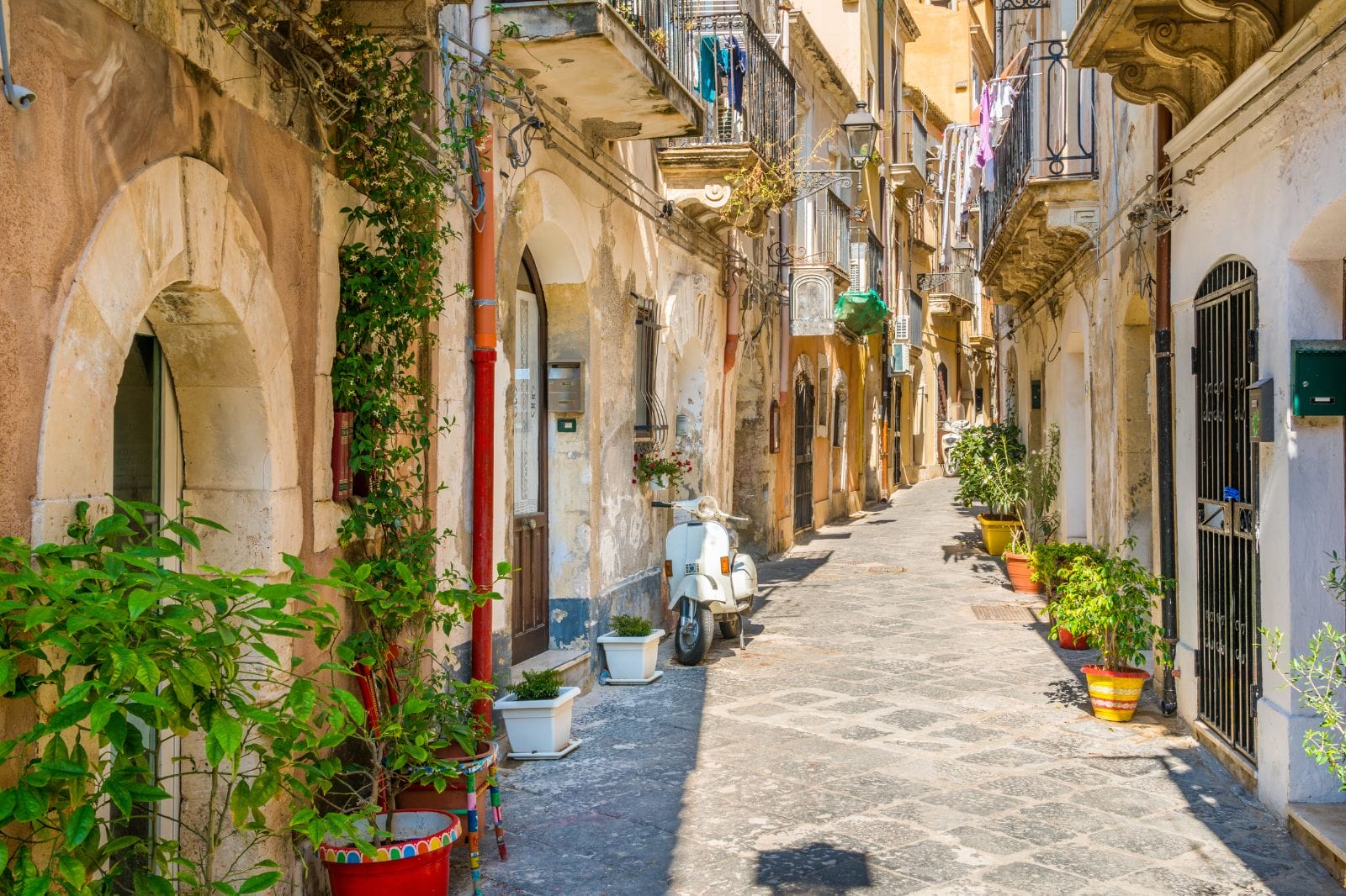Catania to Syracuse to Ragusa