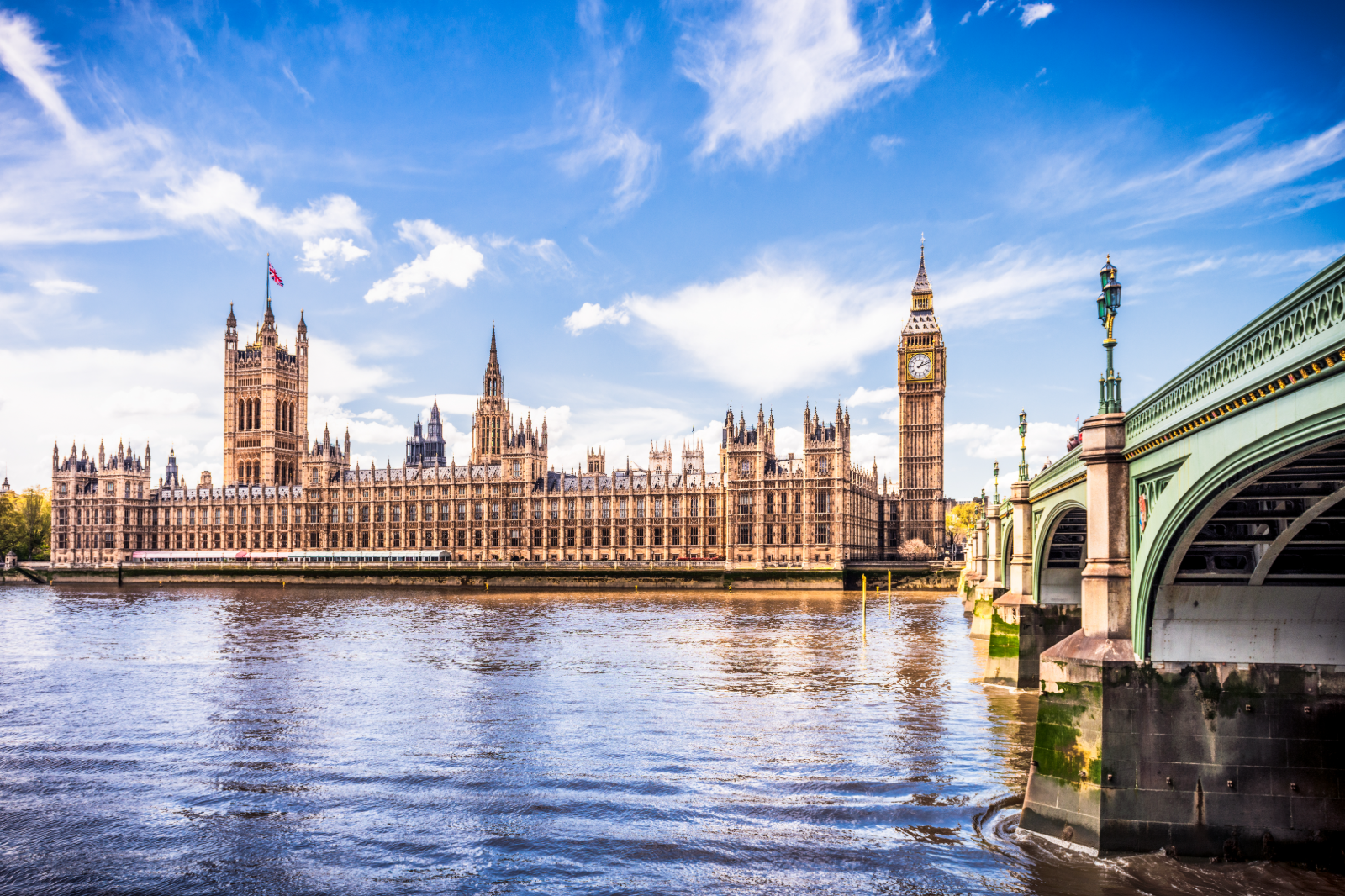 United Kingdom & Ireland Uncovered: London, Edinburgh, Belfast & Dublin at Leisure