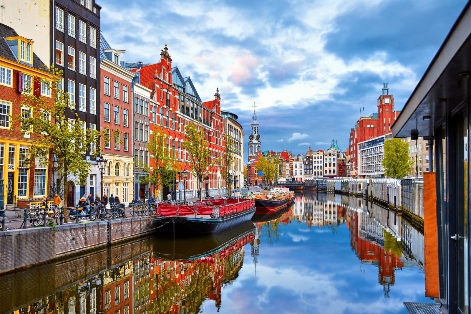 Discover the Netherlands: Amsterdam Unlocked