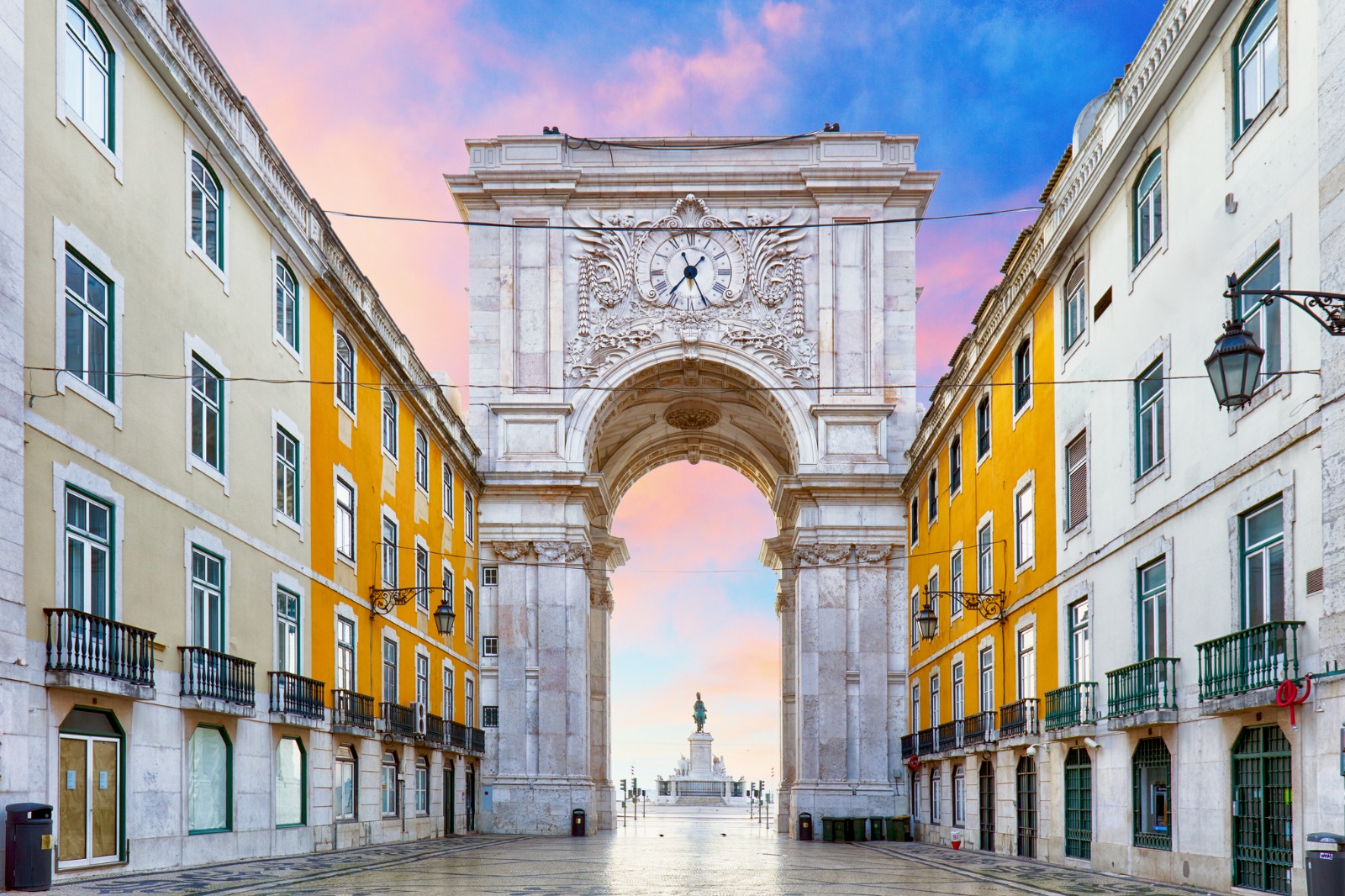Experience Portugal: Discover Lisbon, Porto, and the Madeira Island