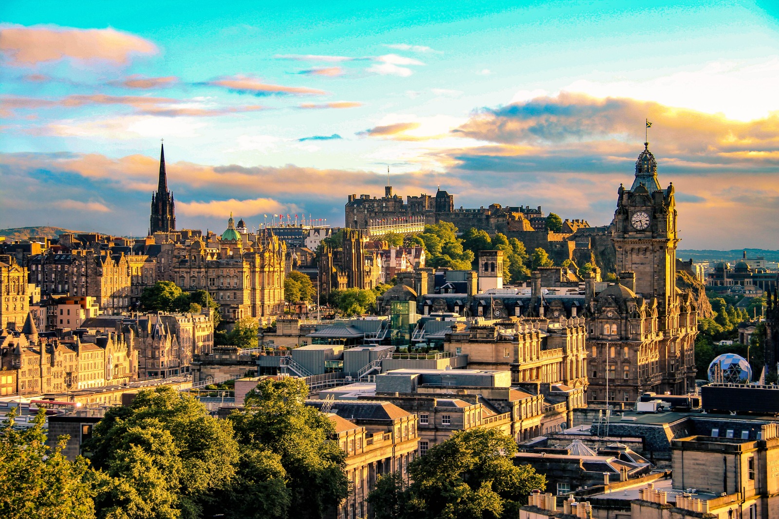 Britain Uncovered: Edinburgh in Style