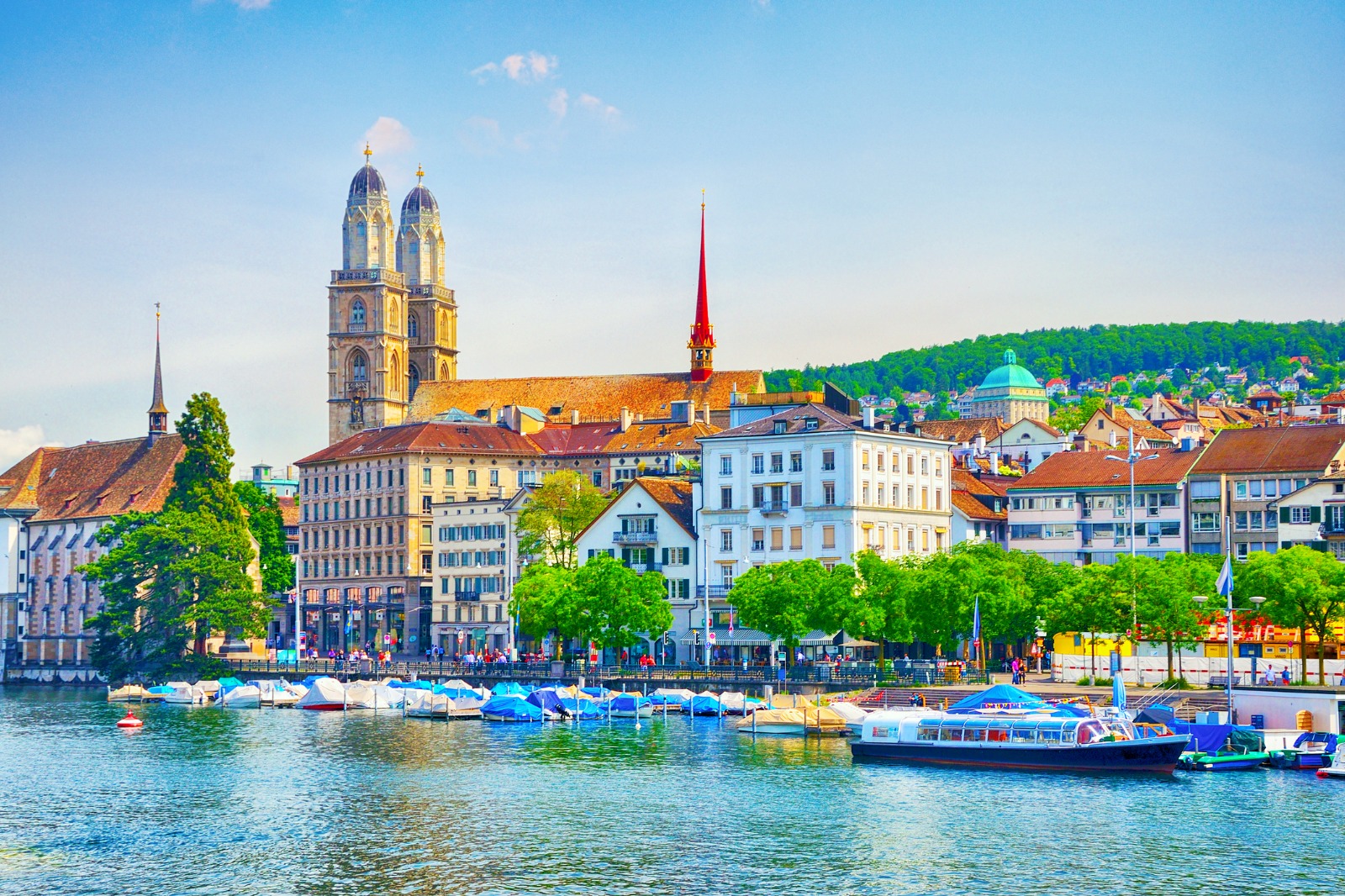 Experience Southern & Western Europe: Discover Milan & Zurich