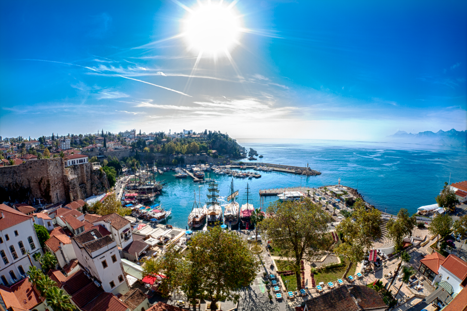 Summer Wonders of Turkiye: Istanbul, Cappadocia & Antalya