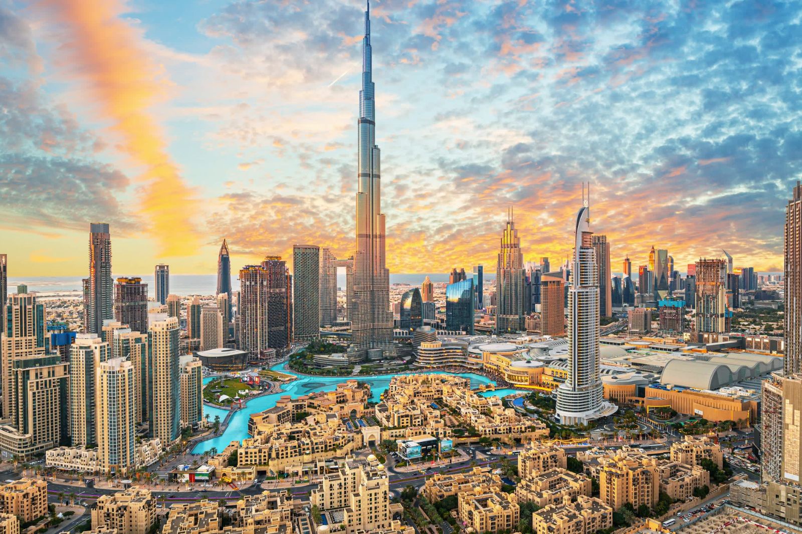 Experience Dubai: Modern Marvels & Cultural Gems