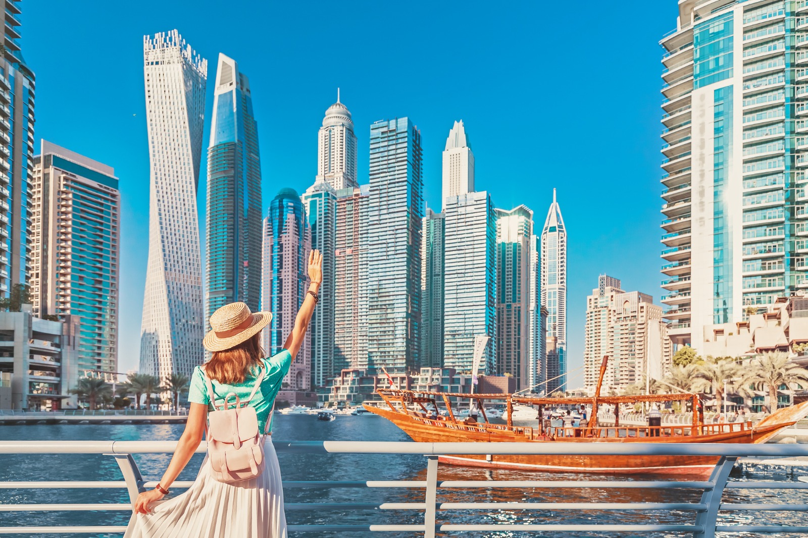 Dubai Uncovered: City Highlights & Arabian Experiences