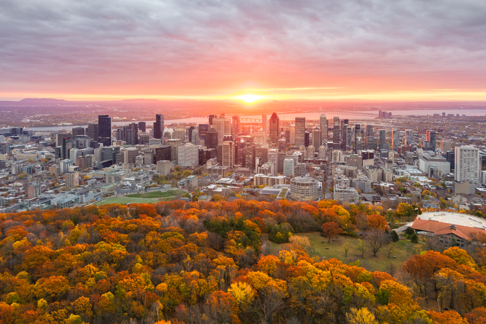 Depart & Arrive in Montréal 