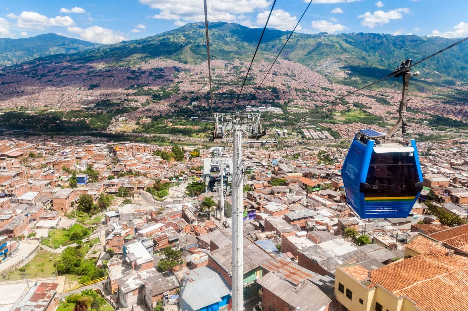 Pereira to Medellín
