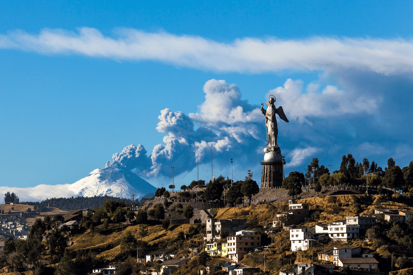 Arrive in Quito