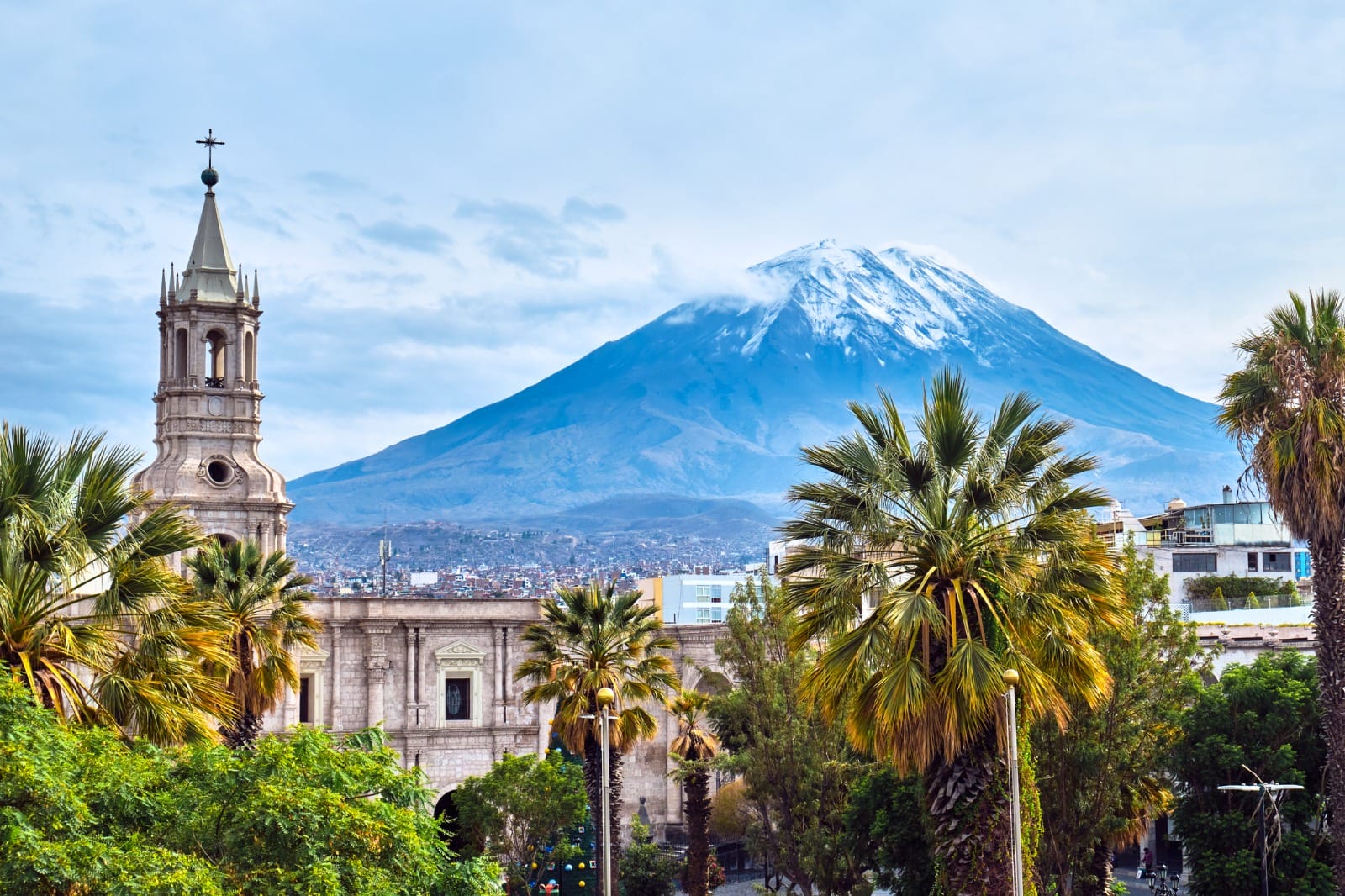Gateway to the Incas: The Peru Panorama – Paracas, Nazca, Arequipa, Puno & Machu Picchu